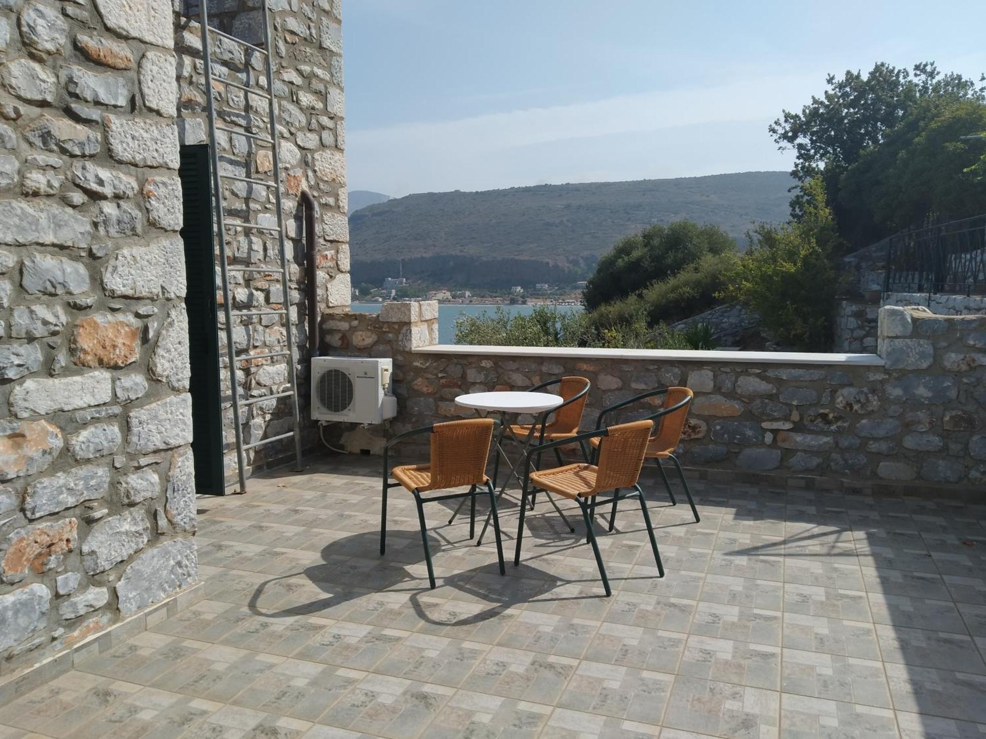 Aparthotel Vatoulia House Néon Oítilon Exterior foto